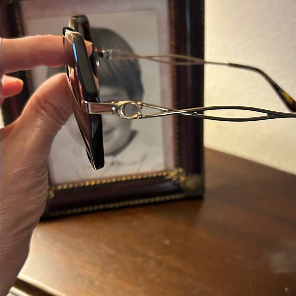 Tortoise Shell Sunglasses - Picture 6 of 7